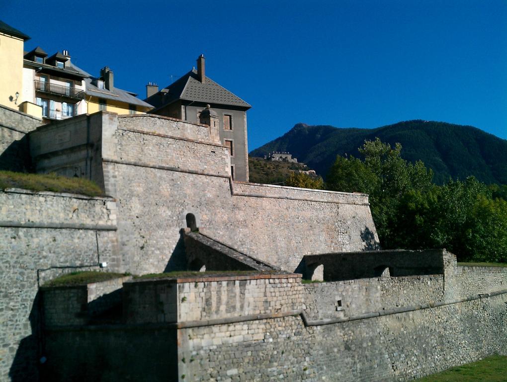 Près des Forts Briançon Extérieur photo